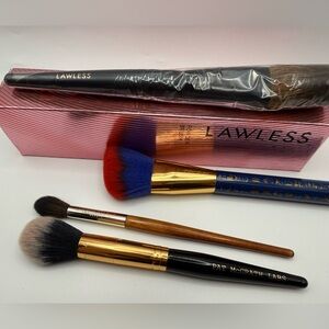 NEW Assortment of 4 makeup brushes - LAWLESS, Pat McGrath Labs etc